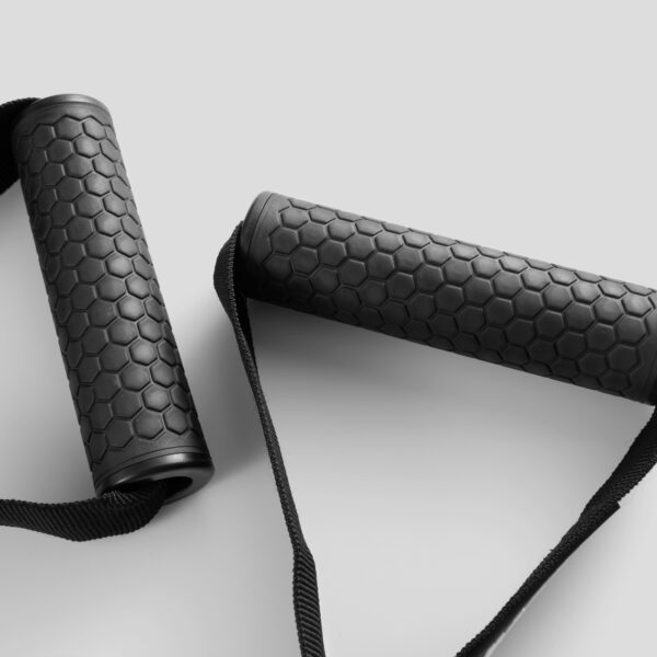 Close up on the universal handles by Phoenix Fitness