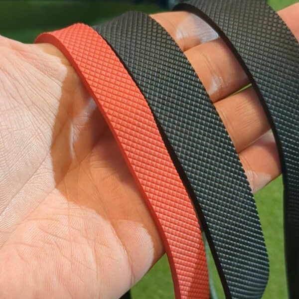 Unique underside grip on the resistance bands within the set of 5 from Phoenix Fitness